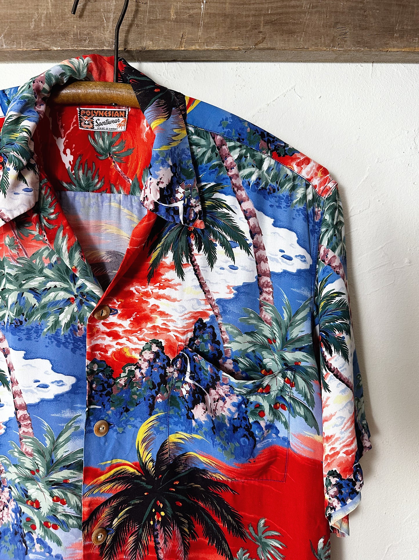 1950s Rayon Polynesian Hawaiian Shirt